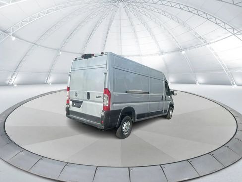 Used 2023 RAM ProMaster 2500 image 4