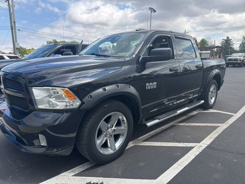 Used 2016 RAM 1500 Express w/ Popular Equipment Group AWD/4WD image 1