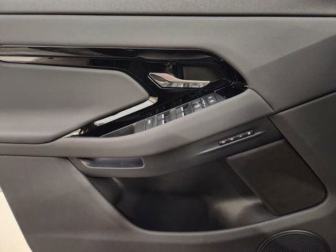 New 2026 Land Rover Range Rover Evoque S AWD/4WD image 23