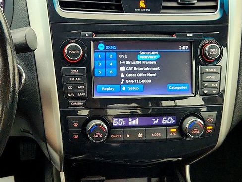 Used 2015 Nissan Altima 2.5 SL w/ Technology Package FWD image 12