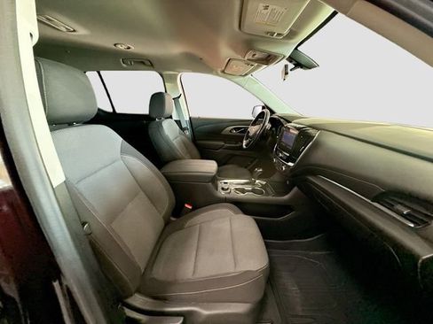 Used 2020 Chevrolet Traverse LT image 29