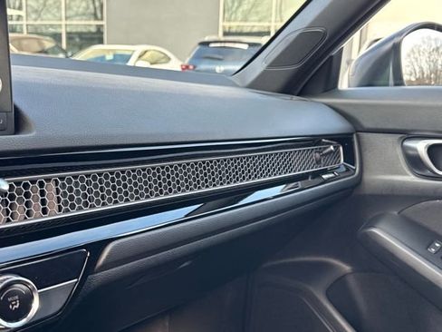 Used 2025 Honda Civic Sport image 26