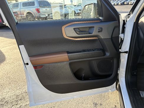 New 2025 Ford Bronco Sport Outer Banks w/ Outer Banks Tech Package+ AWD/4WD image 13