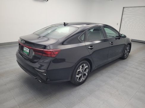 Used 2021 Kia Forte LXS FWD image 10