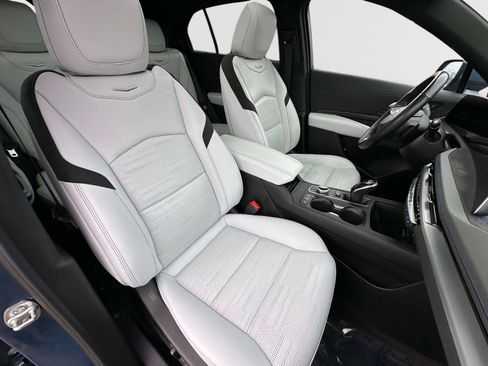 Used 2025 Cadillac XT4 Sport AWD/4WD image 30