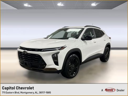 Used 2025 Chevrolet Trax ACTIV FWD image 1