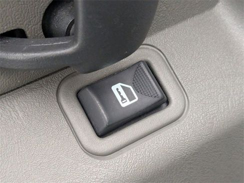 Used 2022 Chevrolet Express 2500 w/ Driver Convenience Package image 11