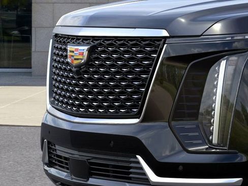 New 2026 Cadillac Escalade Luxury image 13