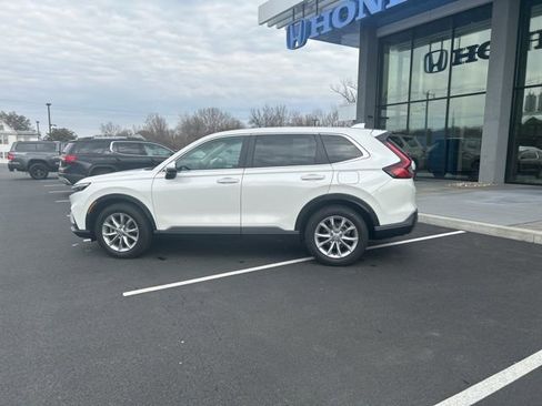 Used 2024 Honda CR-V EX image 11