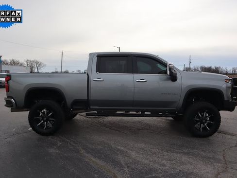 Used 2025 Chevrolet Silverado 2500 LTZ w/ LTZ Convenience Package image 21