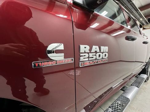 Used 2018 RAM 2500 Tradesman w/ Chrome Appearance Group image 28