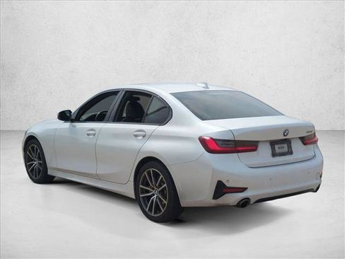 Used 2022 BMW 330i Sedan w/ Driving Assistance Package image 8