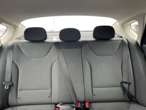 Used 2025 Kia K4 FWD image 38