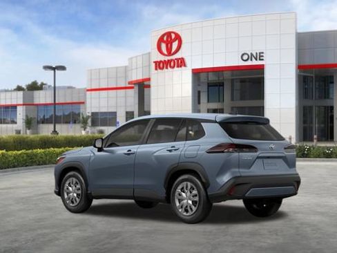 New 2026 Toyota Corolla Cross L FWD image 9
