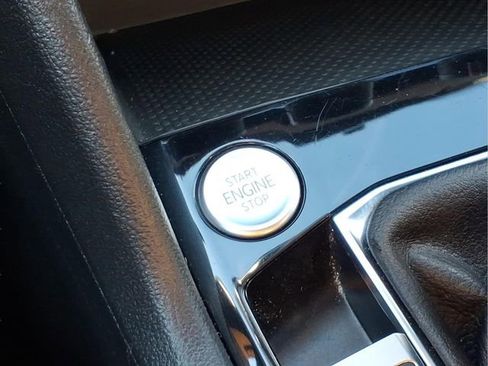 Used 2024 Volkswagen Taos S image 12