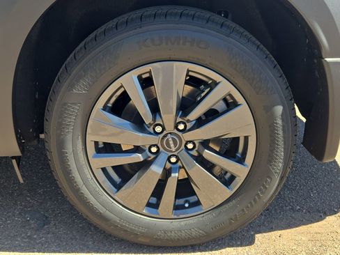 New 2026 Nissan Pathfinder SV image 32