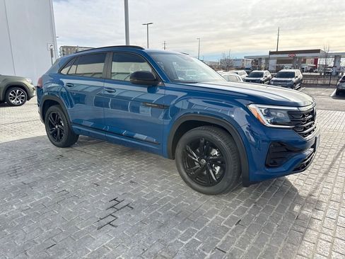 New 2026 Volkswagen Atlas Cross Sport SEL R-Line image 8