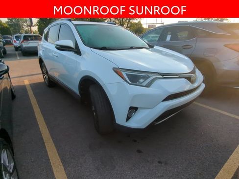 Used 2017 Toyota RAV4 XLE FWD image 3