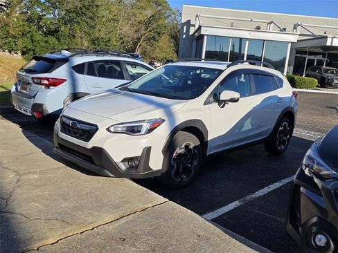 Used 2023 Subaru Crosstrek 2.5i Limited w/ Moonroof Package image 4