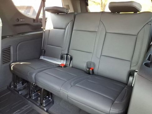 New 2026 Chevrolet Suburban LT w/ Comfort Package AWD/4WD image 10