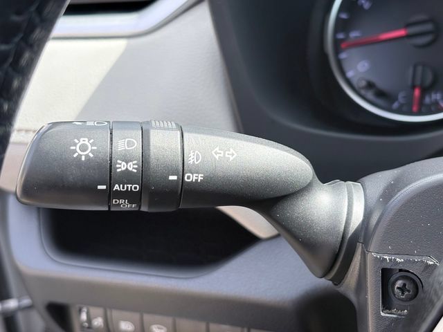 Used 2019 Toyota RAV4 XLE w/ Convenience Package AWD/4WD image 15