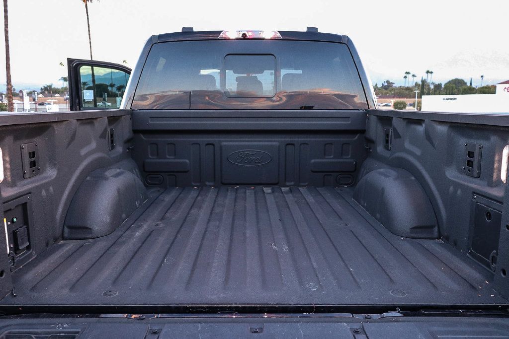 Used 2025 Ford F150 Raptor AWD/4WD image 28