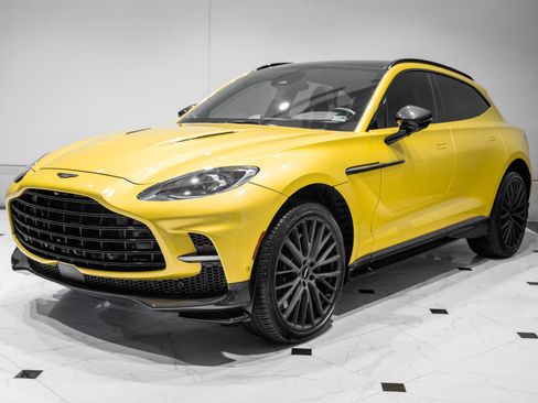 Used 2025 Aston Martin DBX 707 image 47