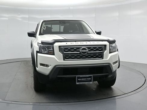 Used 2022 Nissan Frontier SV w/ Technology Package image 55