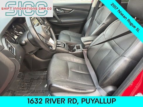 Used 2017 Nissan Rogue SL w/ SL Premium Package image 15