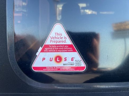 Used 2021 Jeep Wrangler Sport S image 32