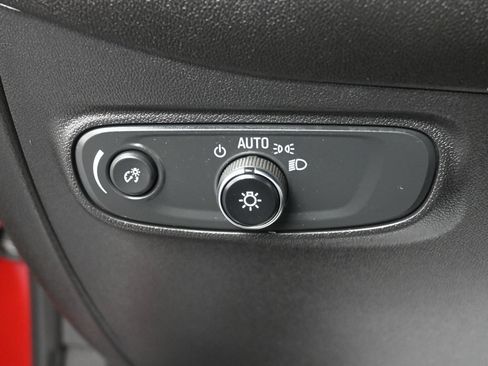 Used 2024 Chevrolet Equinox LT w/ LPO, Floor Liner Package AWD/4WD image 19