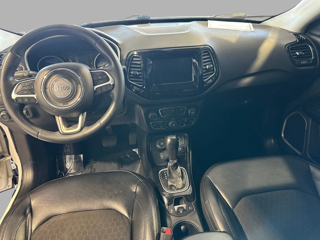 Used 2021 Jeep Compass Latitude AWD/4WD image 30