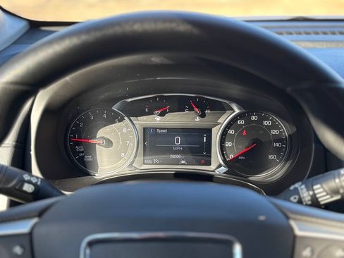 Used 2024 GMC Terrain SLE FWD image 25