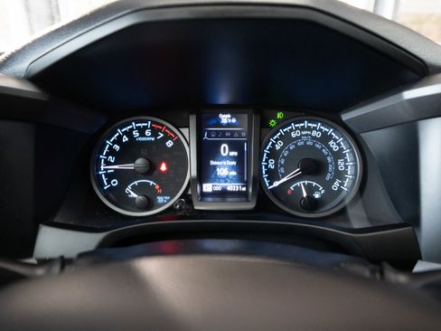 Used 2023 Toyota Tacoma TRD Sport image 16