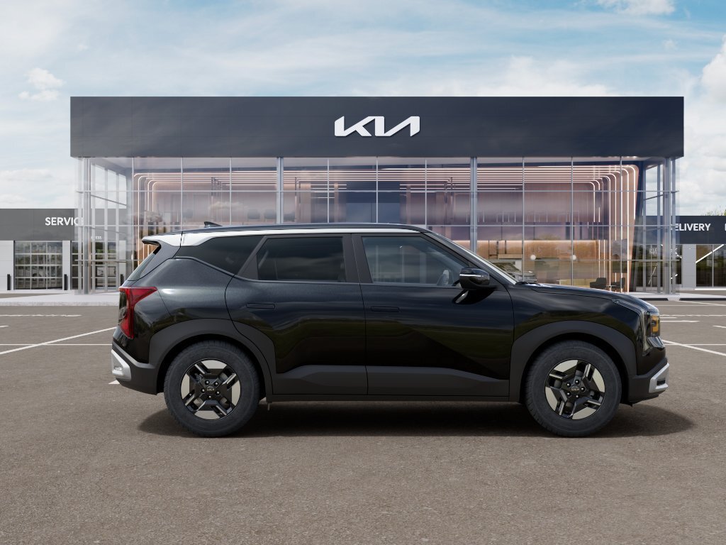 New 2027 Kia Seltos LX FWD image 7