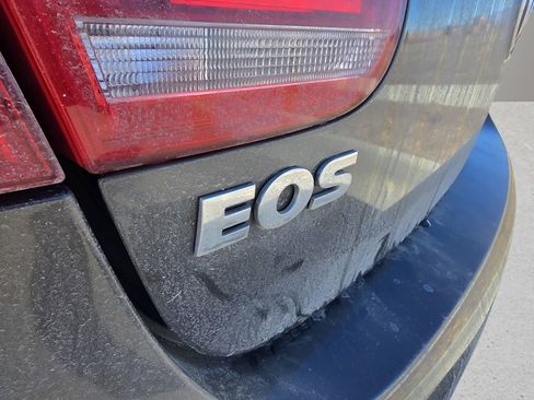 Used 2012 Volkswagen Eos Lux image 10