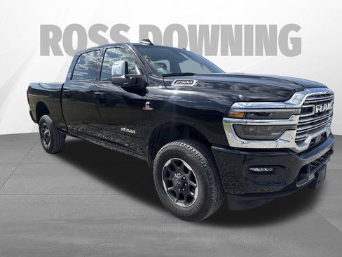 Used 2026 RAM 2500 Laramie AWD/4WD image 2