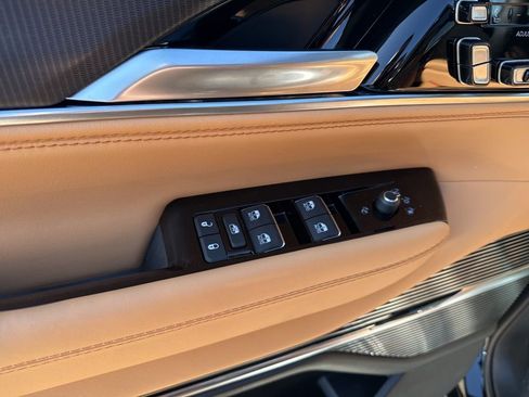 New 2026 Jeep Grand Wagoneer Summit AWD/4WD image 24