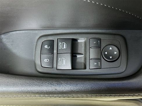 Used 2018 Dodge Challenger R/T Plus image 19