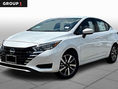 New 2025 Nissan Versa SV w/ Trunk Package