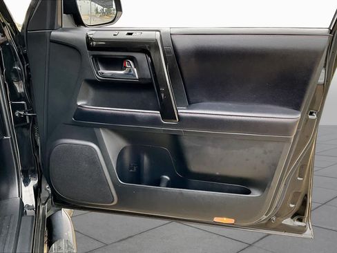 Used 2019 Toyota 4Runner TRD Off-Road AWD/4WD image 24