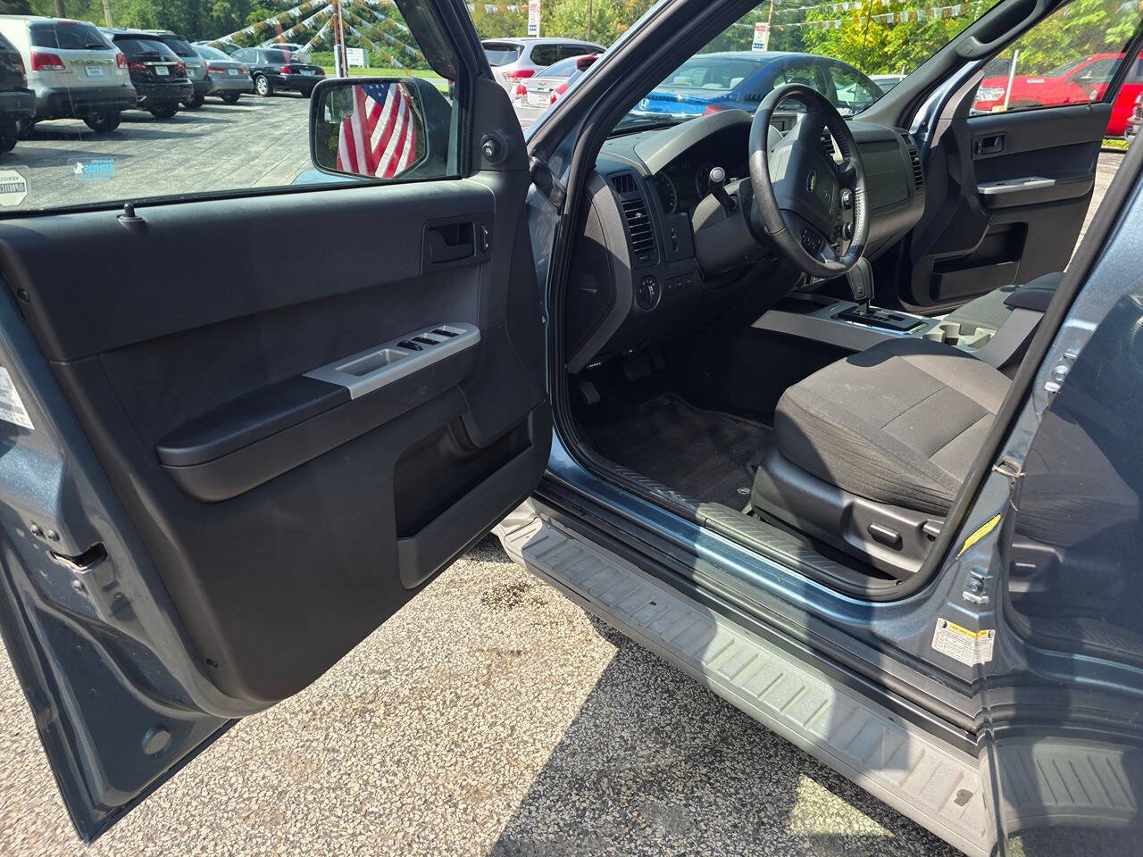 Used 2010 Ford Escape XLT AWD/4WD image 13