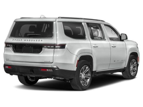 Used 2022 Jeep Grand Wagoneer Series I AWD/4WD image 3