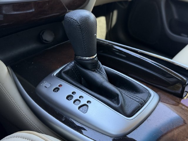 Used 2015 INFINITI QX60 FWD w/ Deluxe Touring Package image 17