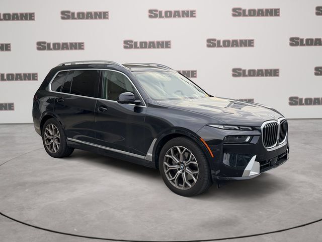 Used 2025 BMW X7 xDrive40i AWD/4WD image 6