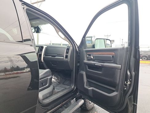 Used 2017 RAM 2500 Laramie w/ Sport Appearance Group image 17