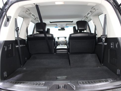 Used 2011 INFINITI QX56 4WD w/ Deluxe Touring Pkg image 27