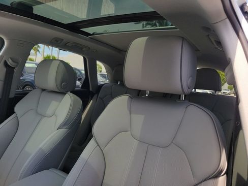 Certified 2023 Audi Q5 2.0T Premium Plus AWD/4WD image 16