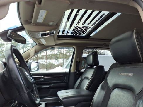 Used 2019 RAM 1500 Laramie image 10