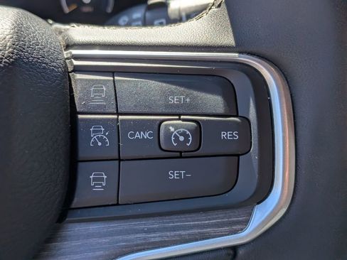 Certified 2024 Jeep Wagoneer L Series II image 16